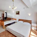 Apartament Lovely In With Wifi